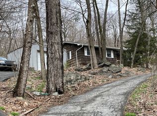 218 Haverstraw Rd, Montebello, NY 10901