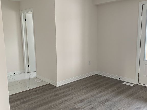 3rd image of 94 Ambereen Pl