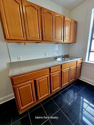 2nd image of 4329 41st St APT B1