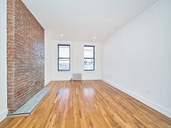 3rd image of 1843 1st Ave APT 4N