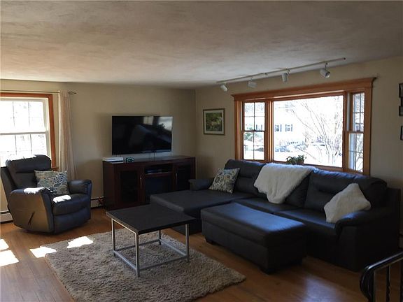 2nd image of 37 Lillibridge Dr
