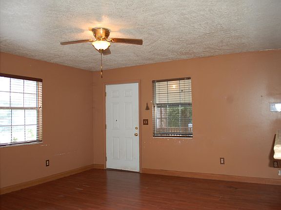 4th image of 3260 SE 32nd Ct