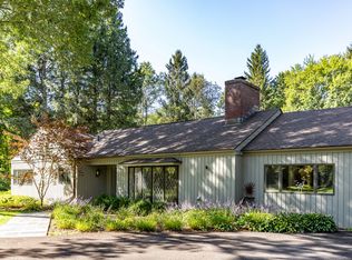 283 Woodbury Rd, Washington, CT 06793