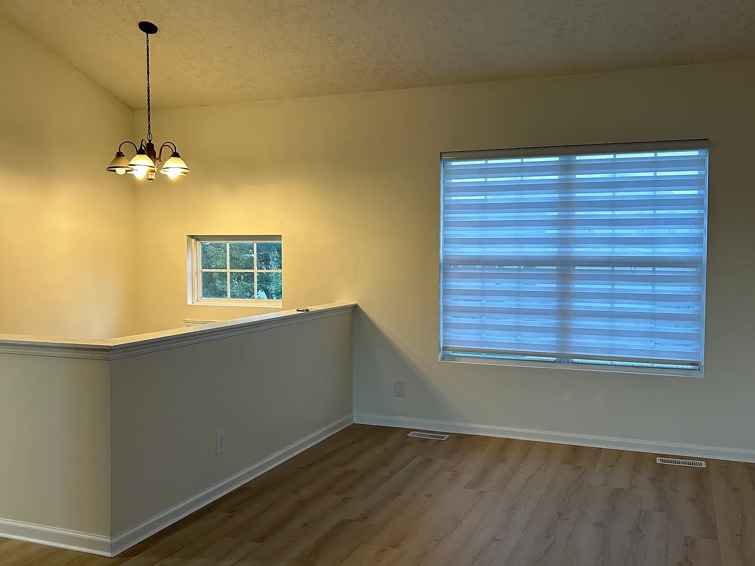 3 bed, 1422 sqft, $2,000 — Photo 2