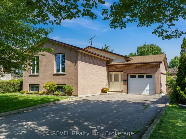 323 Barrick Rd, Pt Colborne, ON L3K 4B6