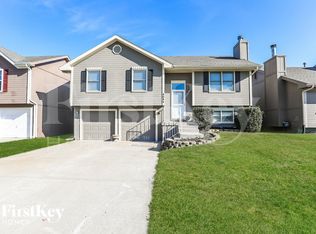 8684 NE 110th St, Kansas City, MO 64157