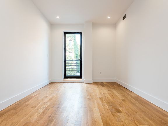 2nd image of 723 5th Ave