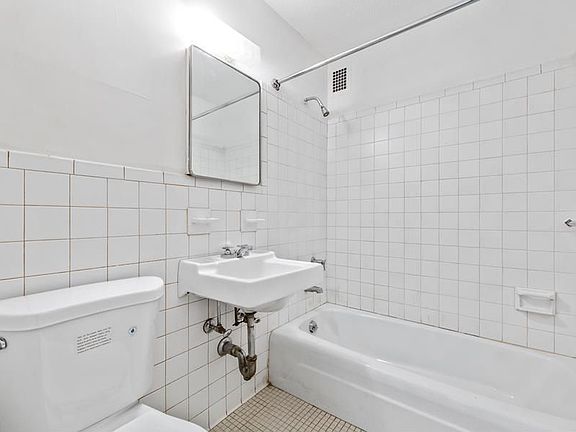 5th image of 100 Beekman St APT 11G