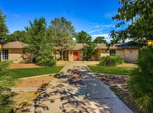 1041 Singing Hills Dr, El Paso, TX 79912