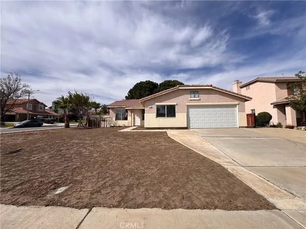 2014 W Dawnview Dr, Rialto, CA 92377