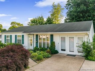 805 Lilly Ln, Jeffersonville, IN 47130