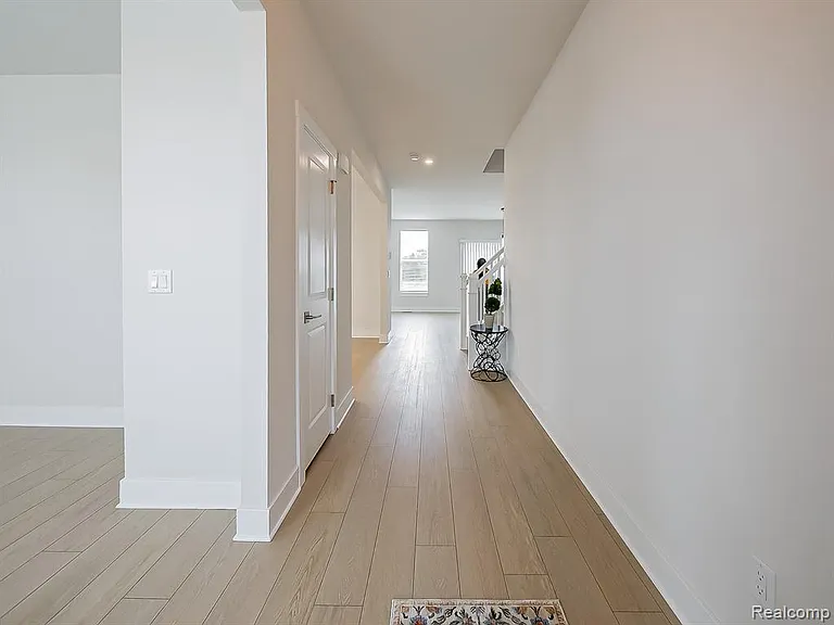 5169 Poppydrew Ln — Photo 8