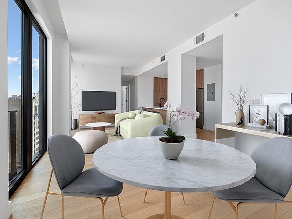 3rd image of 224 W 124th St APT 1508