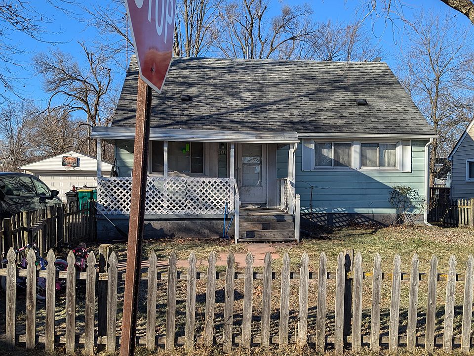 1st image of 668 Hayes St