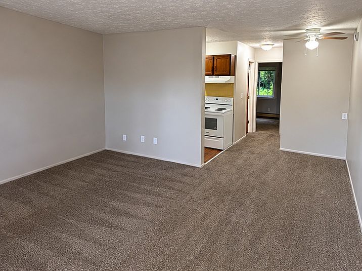 1st image of 1566 Coventry St APT 9