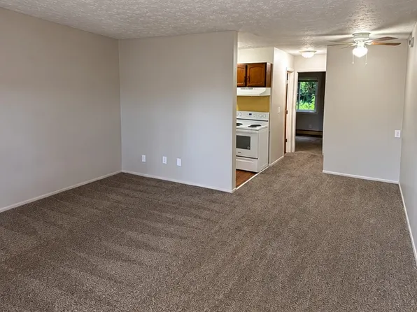 1566 Coventry St APT 9, Akron, OH 44301