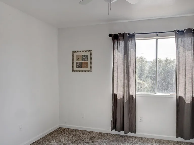 19096 Dyer Ct #5 — Photo 14