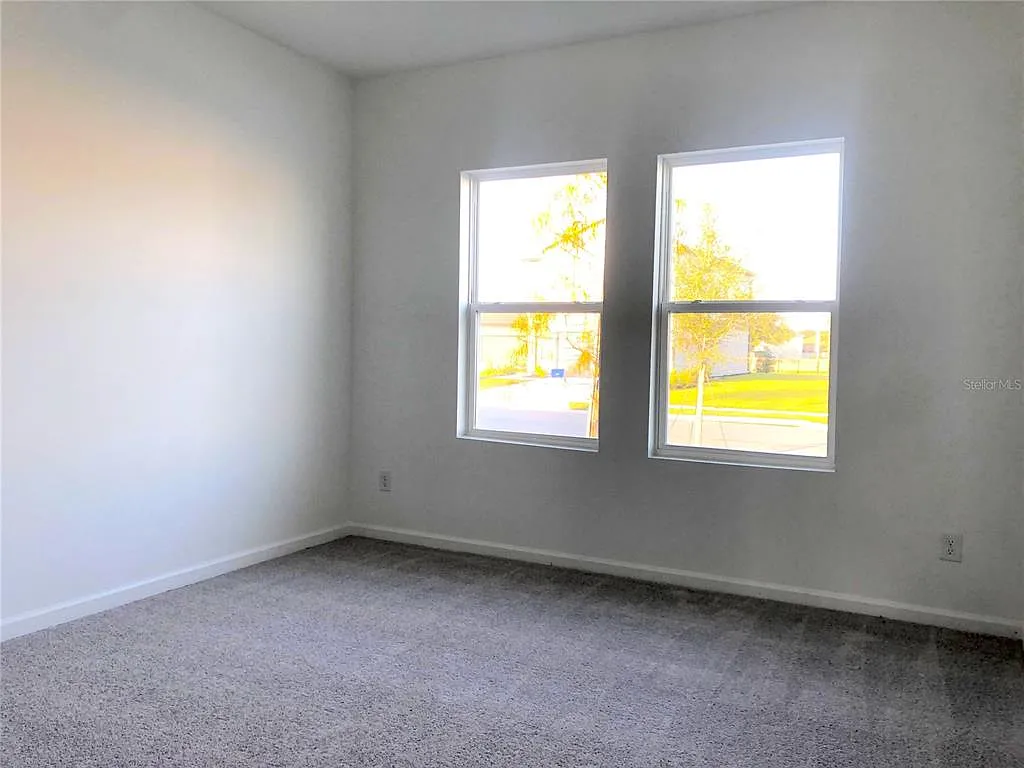 3 bed, 2.0 bath, 1771 sqft, $2,400 — Photo 3