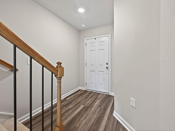 5th image of 1063 Shoreside Dr