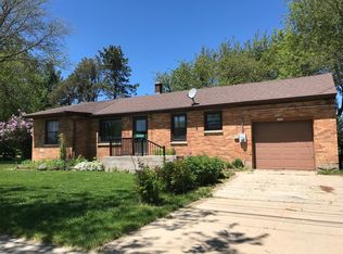 1236 E Drexel Ave, Oak Creek, WI 53154