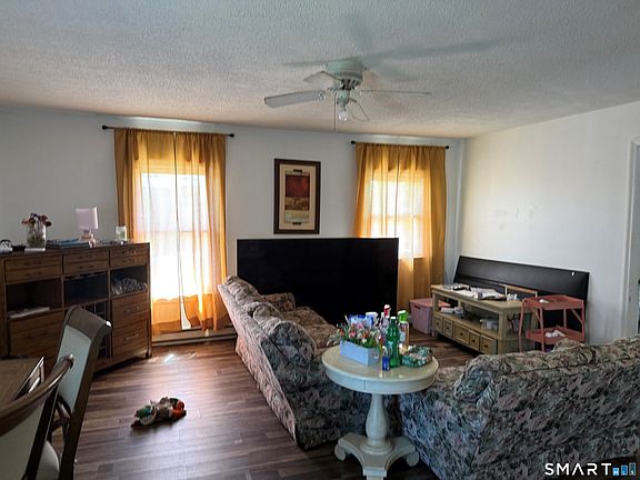 5th image of 213 White Street