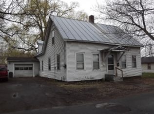 16 Tracy St, West Lebanon, NH 03784