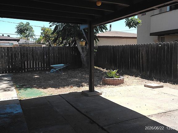 4th image of 558 12th St