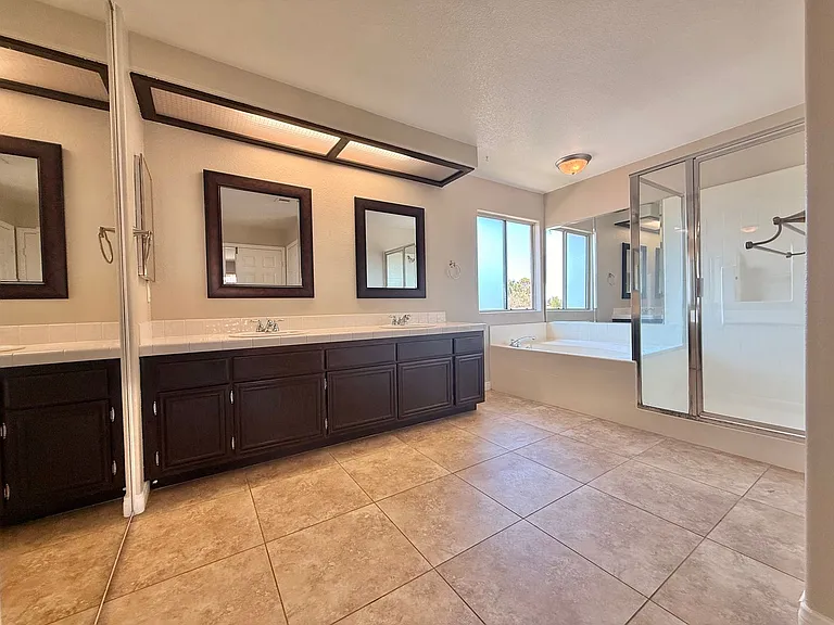 1413 Janis Lynn Ln — Photo 6
