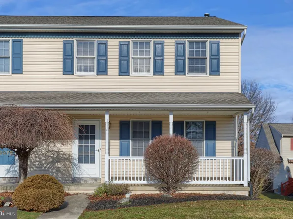 2073 Greystone Dr, Lebanon, PA 17042