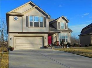 8759 N Chatham Ave, Kansas City, MO 64154