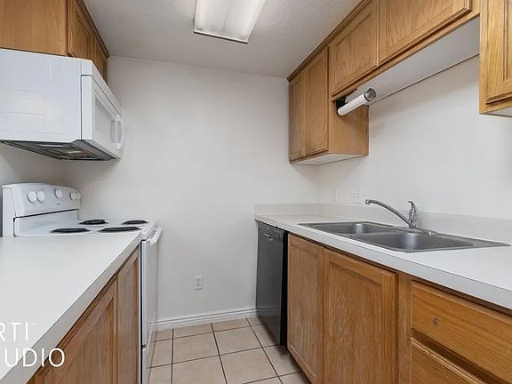 5th image of 1665 W 150 N #D
