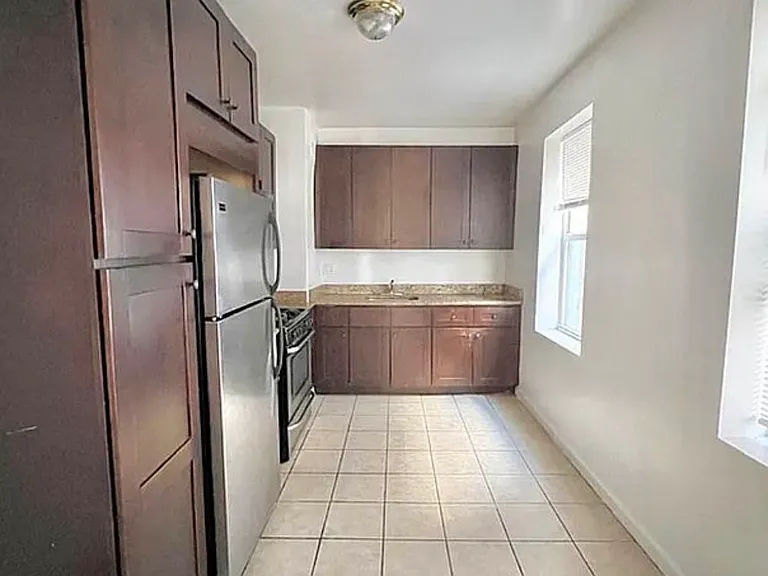 39-11 62nd St #33 — Photo 6