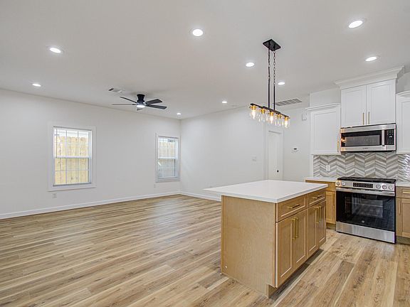 2nd image of 5315 Dewberry St #A