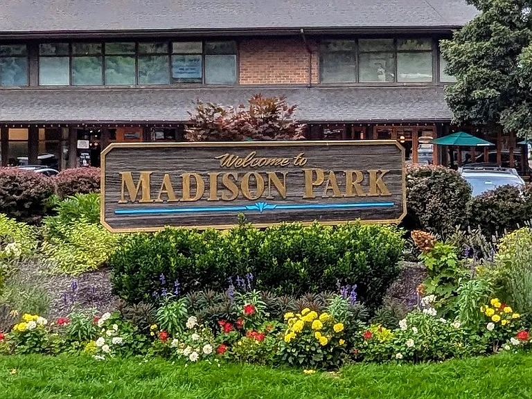 Welcome to the Madison Park neighborhood; centrally located near downtown Seattle on Lake Washington