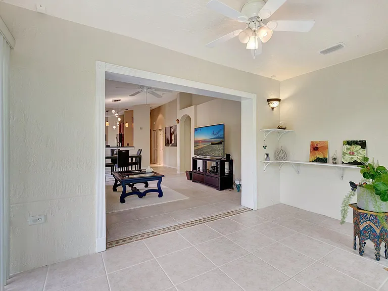 14211 W La Sedona Cir — Photo 30
