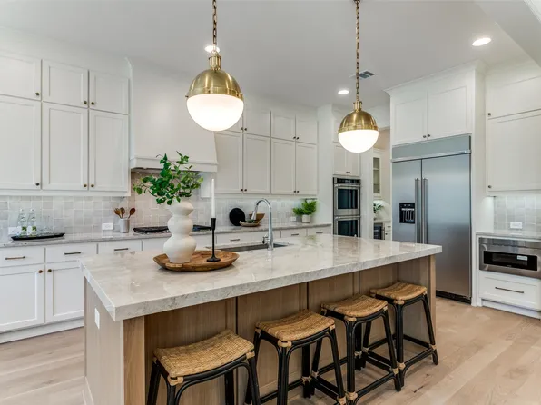 10420 Lanshire Dr, Dallas, TX 75238