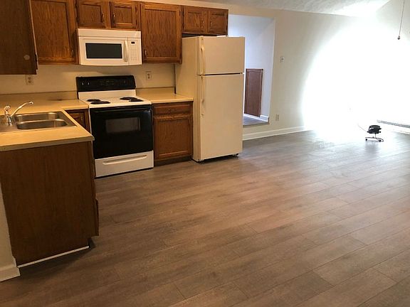 2nd image of 1525-1547 E Foxcliff Dr S #1535