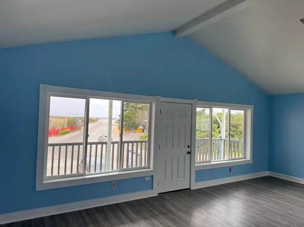 7981 Moss Landing Rd #D, Moss Landing, CA 95039