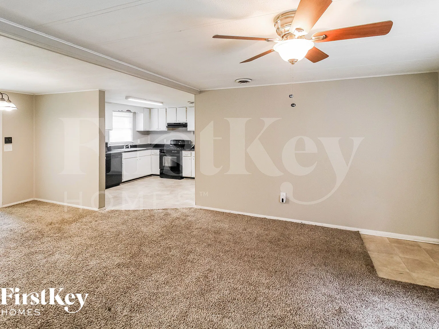 3 bed, 2.0 bath, 1092 sqft, $1,705 — Photo 4