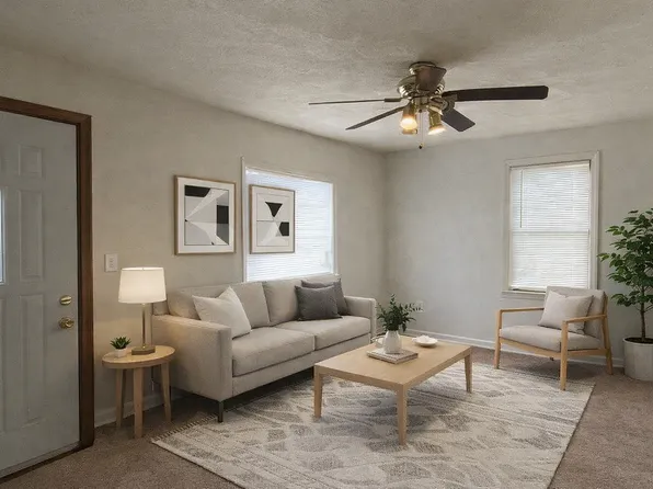 313 W South St, Centerville, IN 47330