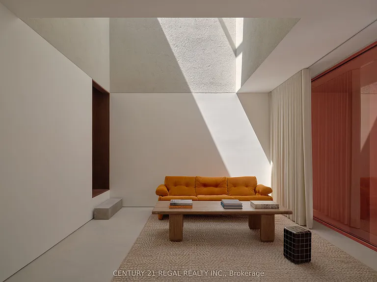 275 Keewatin Ave — Photo 16