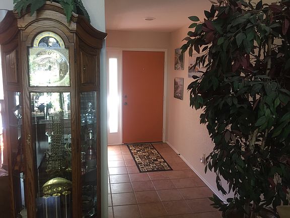 Front Entrance w/Closet