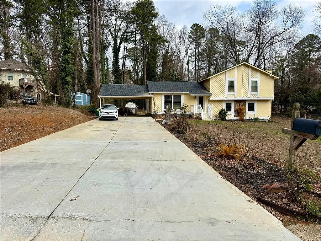 4 bed, 2.5 bath, 1979 sqft, $2,699 — Photo 1
