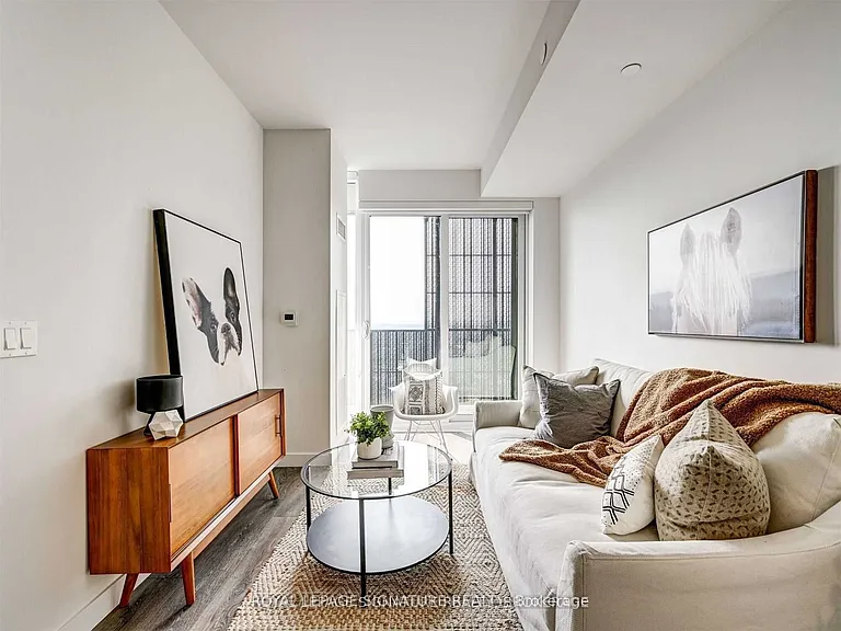 8 Eglinton Ave E #5303 — Photo 8