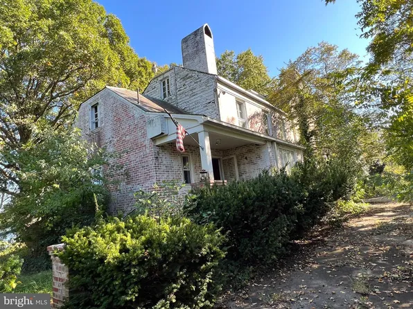 74 N Greenwich St, Alloway, NJ 08001
