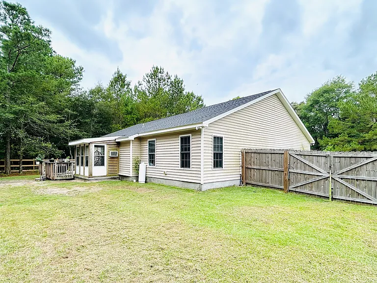 106 Camellia Creek Dr — Photo 28