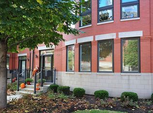 468 N Canal St #TH, Chicago, IL 60654