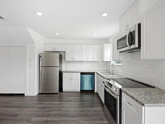 5th image of 9243 Seeker St