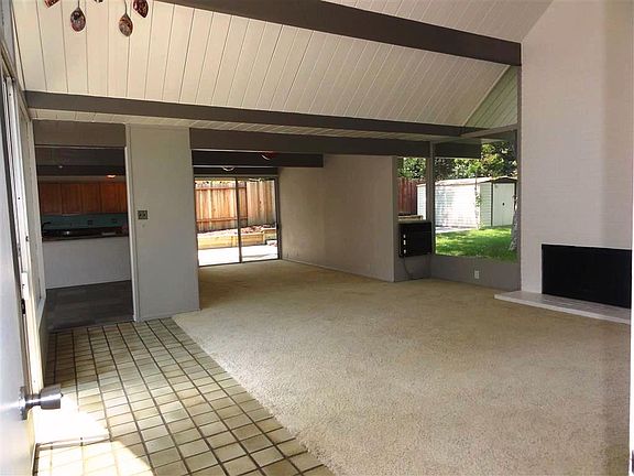 3rd image of 1687 Campbell Ave