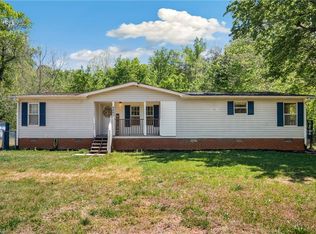 6092 Cain Forest Dr, Walkertown, NC 27051
